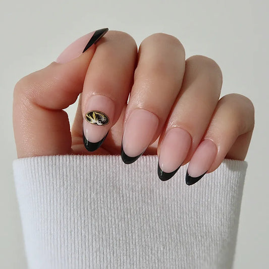Missouri Tigers Press-On Nail Set